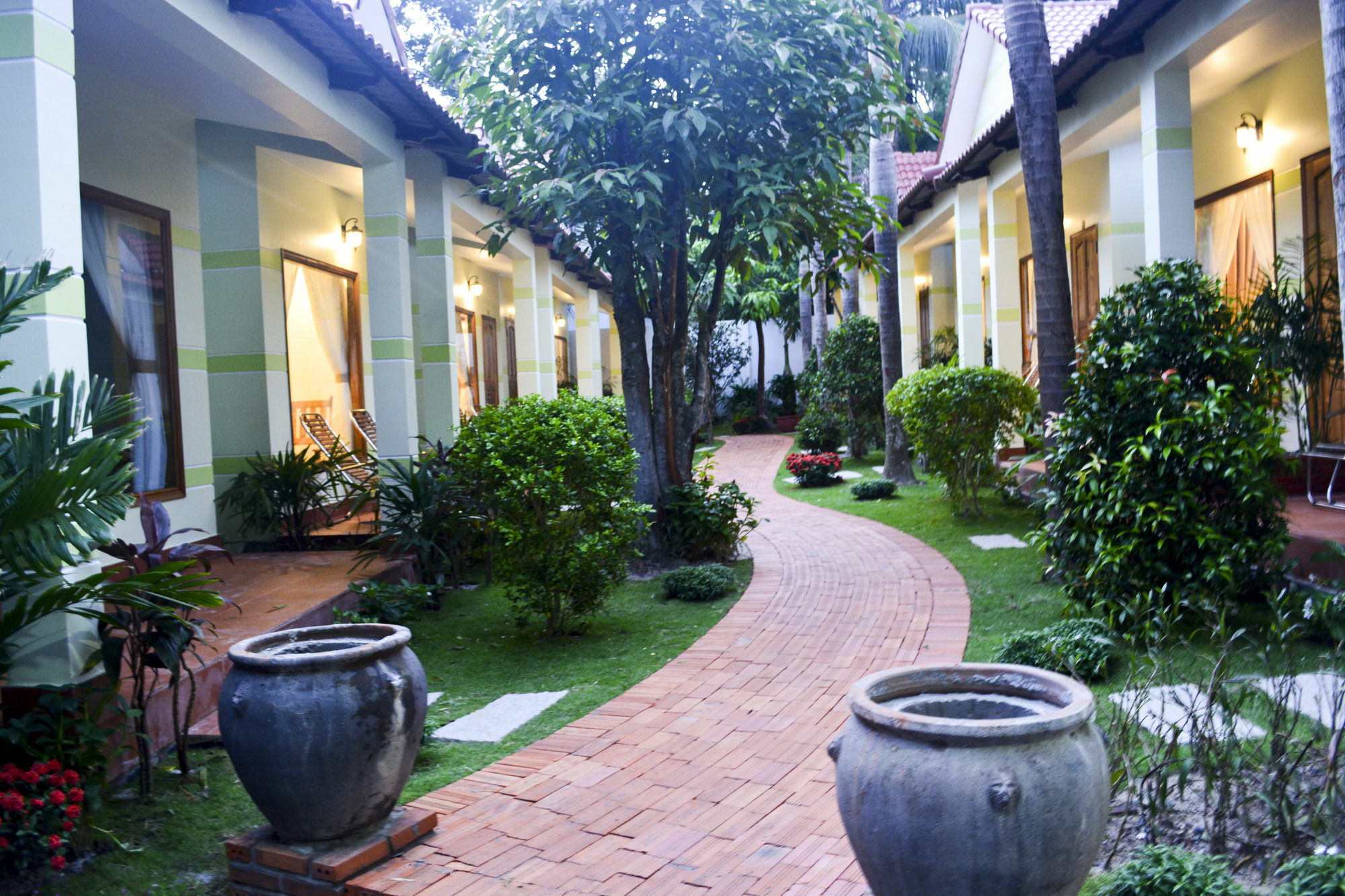 Ngoc Viet Bungalow Duong Dong Exterior foto